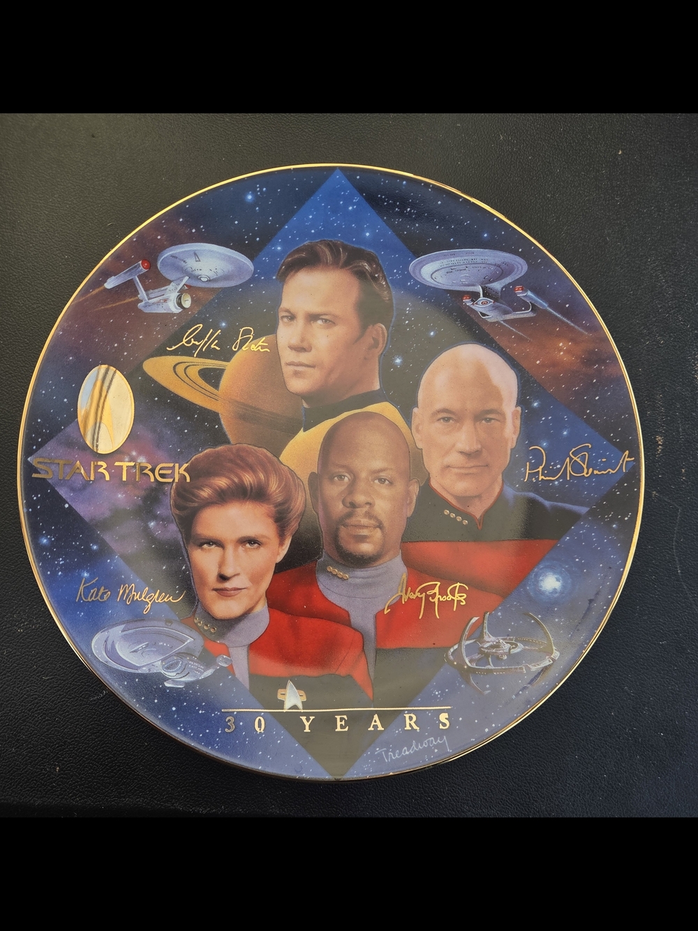 Star Trek 30 Years Collectible Plate - Captains Tribute 0549F